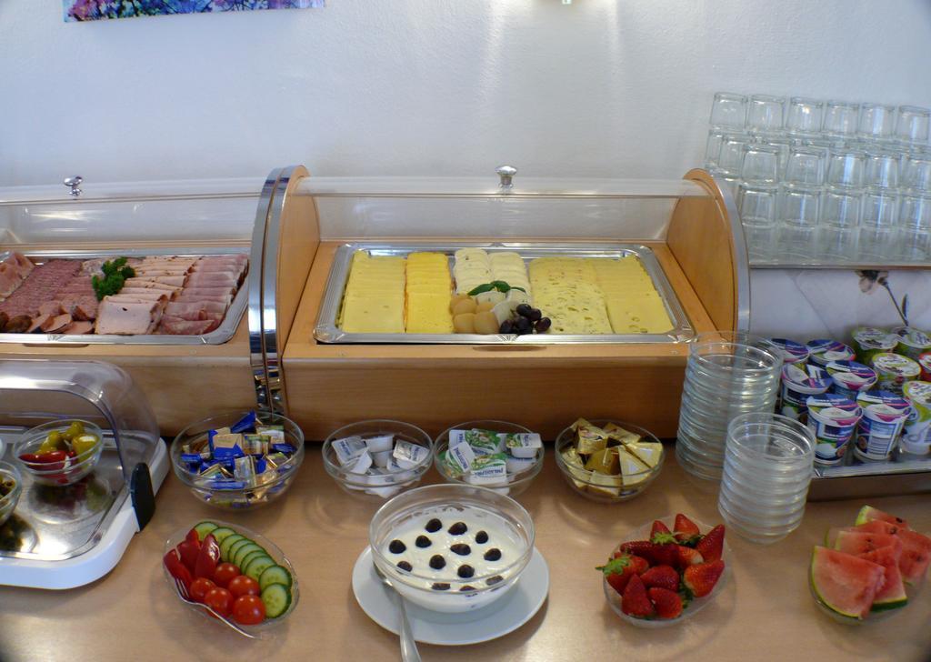 Hotel Garni - Haus Gemmer โคบวร์ก ภายนอก รูปภาพ