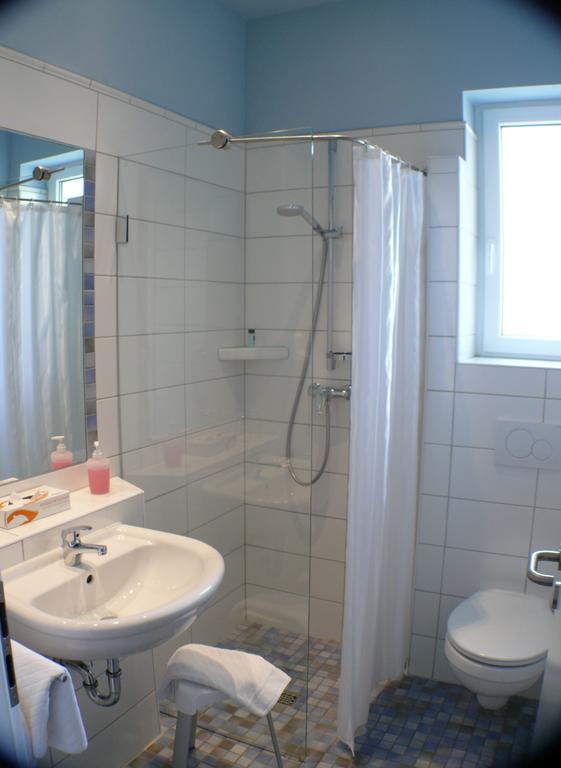 Hotel Garni - Haus Gemmer โคบวร์ก ห้อง รูปภาพ